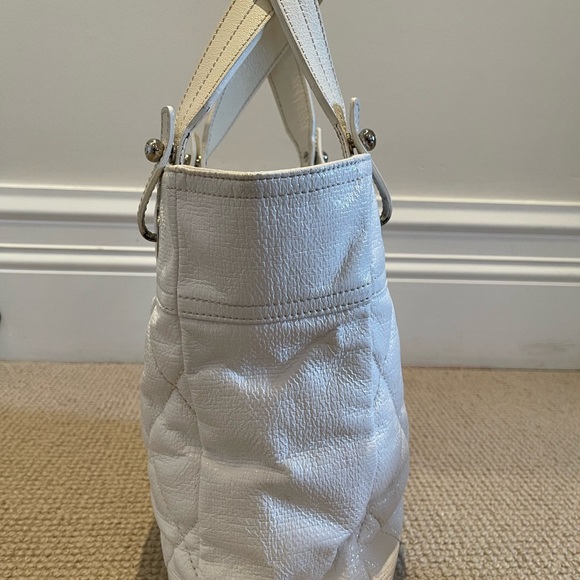 Chanel white tote 2008-2009 - Picture 7 of 16